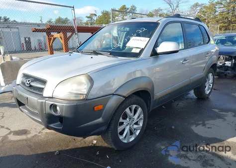 2005 Hyundai Tucson Gls/Lx из США, поврежденный, VIN KM8JN72D55U092250